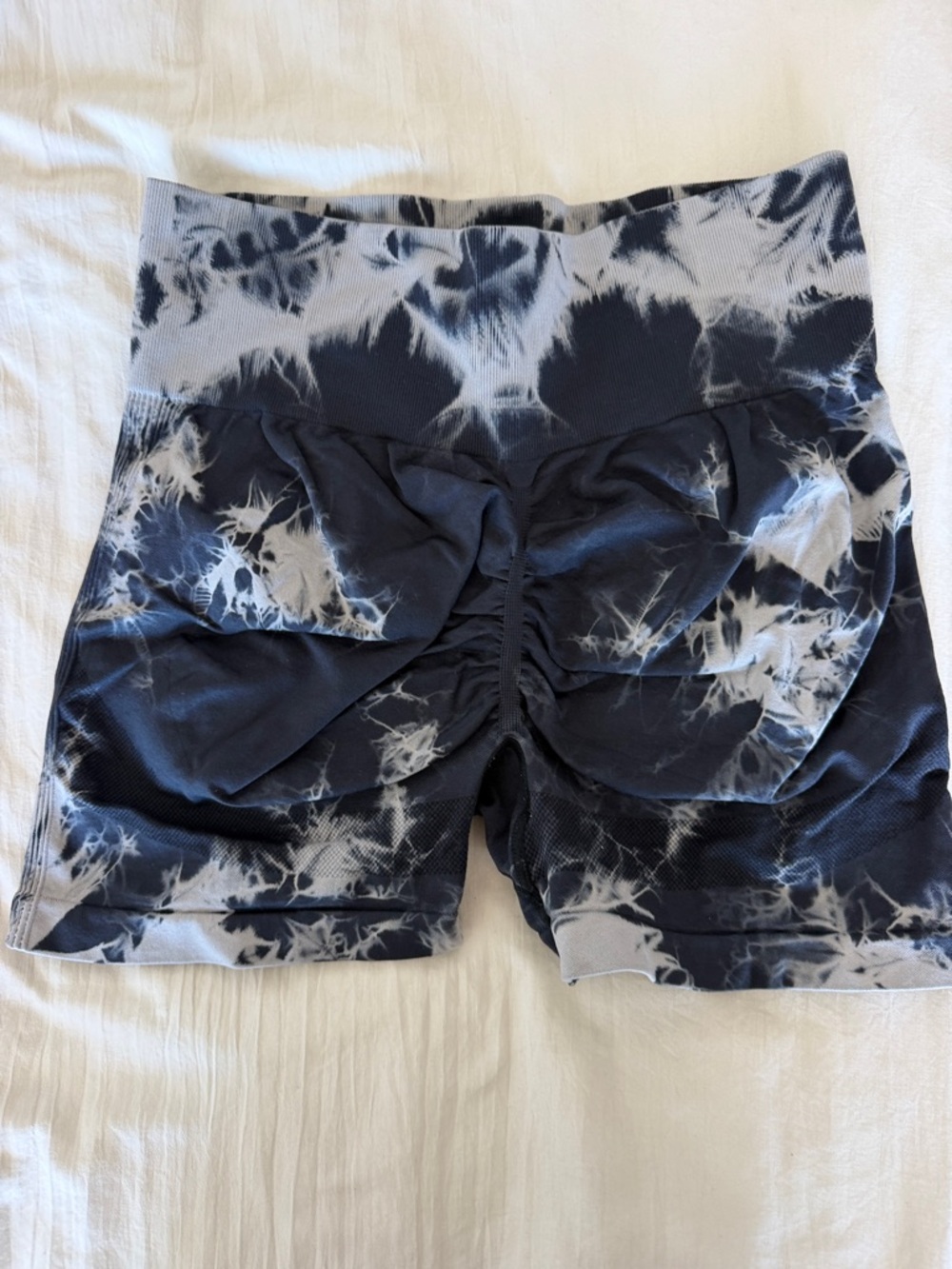 Tie-Dye scrunch booty High-Waist Women’s Active Shorts - Black & White - Picture 2 of 2